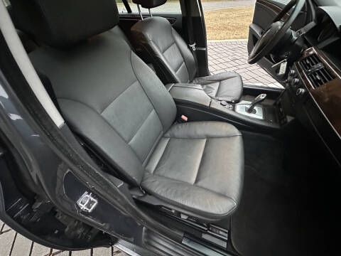 2009 BMW 5 Series 528i xDrive