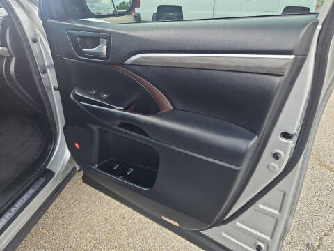 2019 Toyota Highlander Limited Platinum
