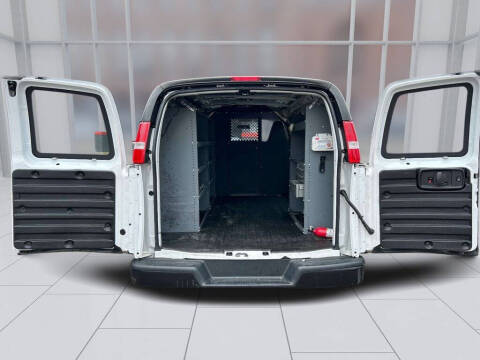 2021 Chevrolet Express 2500