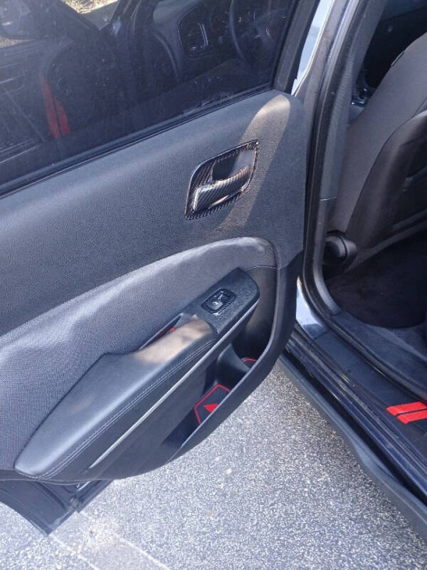 2017 Dodge Charger SE