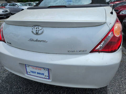 2005 Toyota Camry Solara SLE V6