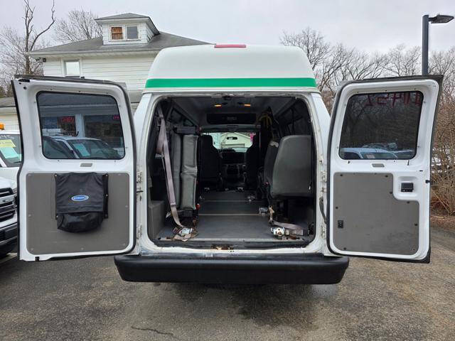 2012 Ford E-Series E-350 SD
