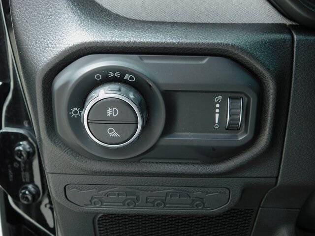 2024 Jeep Gladiator NightHawk