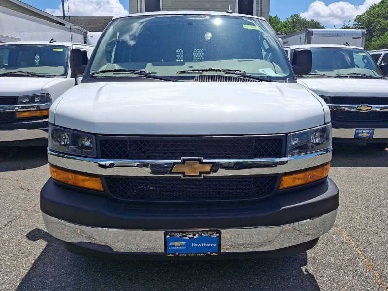 2025 Chevrolet Express 2500