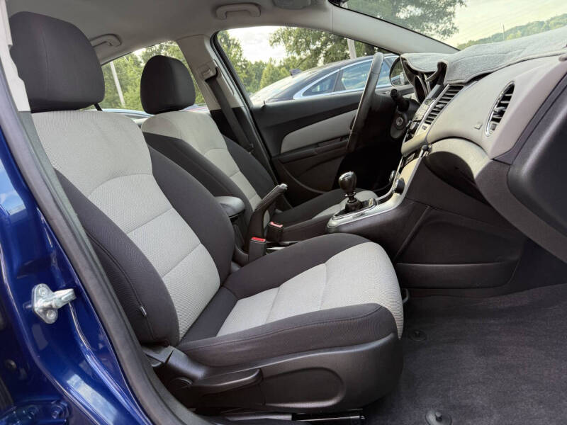 2012 Chevrolet Cruze LS