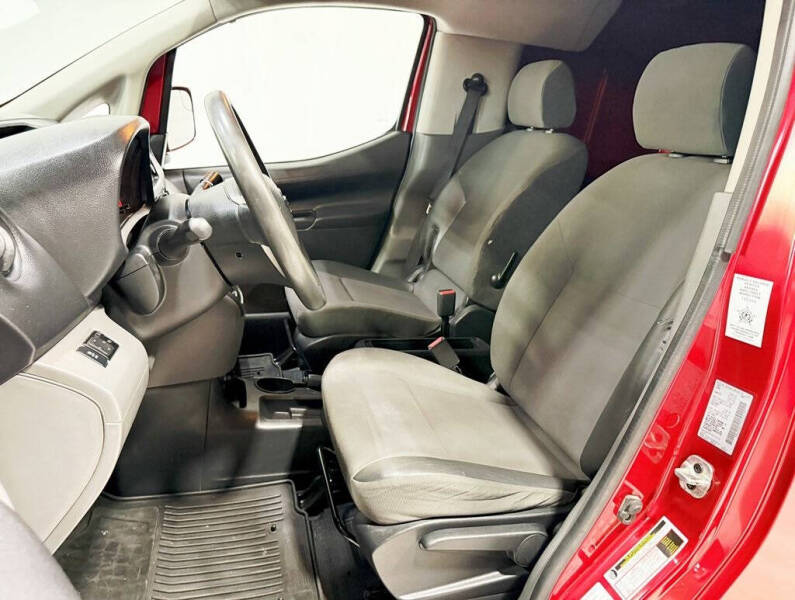 2019 Nissan NV200 SV