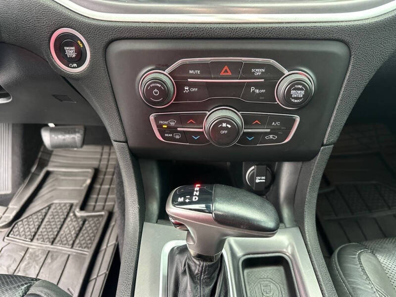 2020 Dodge Charger SXT