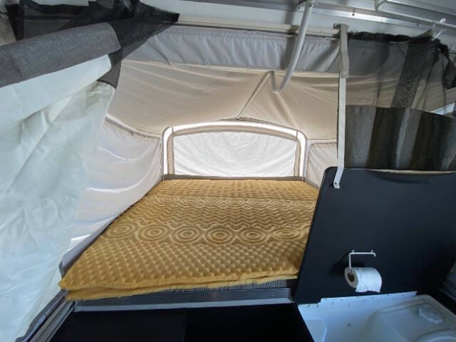 2005 Fleetwood RV E2