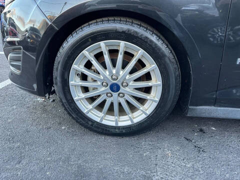 2015 Ford C-MAX Hybrid SEL