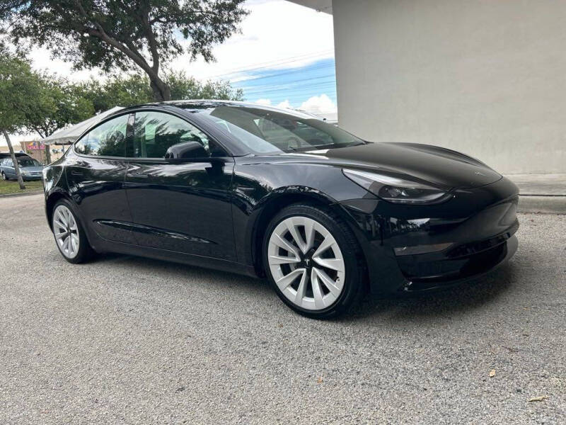 Used 2022 Tesla Model 3 Long Range with VIN 5YJ3E1EB4NF340422 for sale in Davie, FL