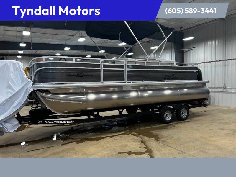 2026 Sun Tracker Fishin' Barge 22 XP3