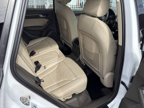 2014 Audi Q5 2.0T quattro Premium