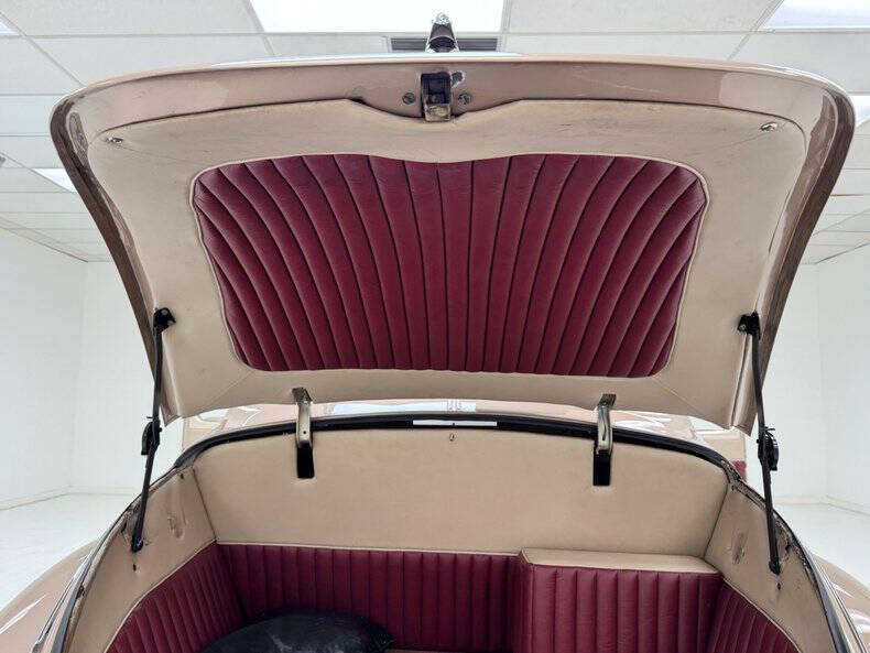 1940 Ford Deluxe