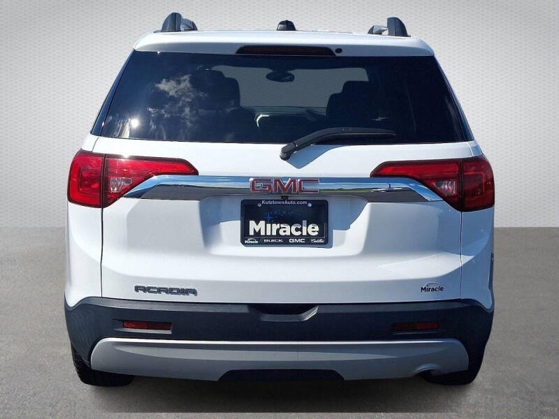 2018 GMC Acadia SLE-2