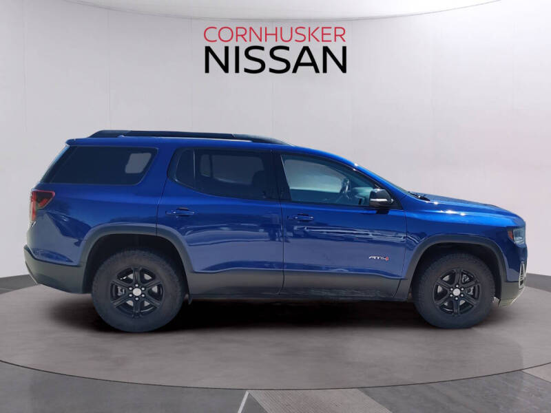 2023 GMC Acadia AT4