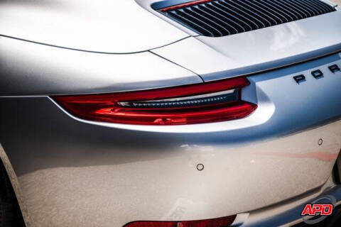 2017 Porsche 911 Carrera