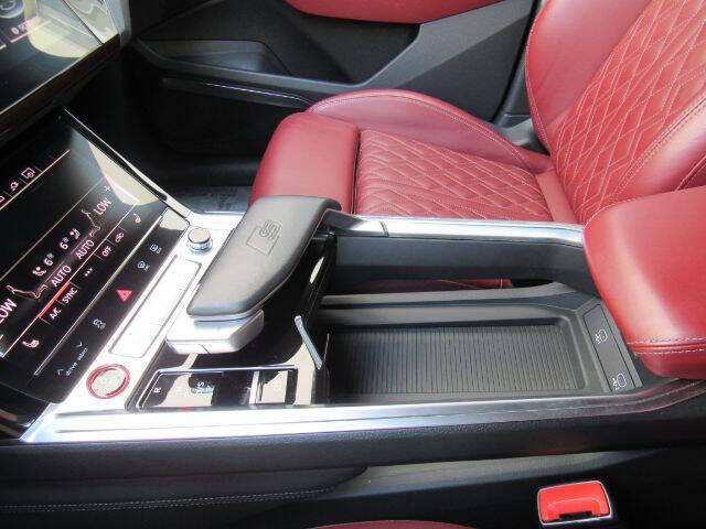 2023 Audi e-tron S Sportback quattro Premium Plus