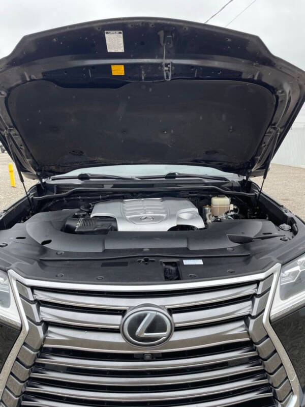 2016 Lexus LX 570