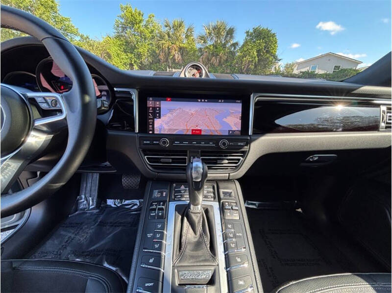 2020 Porsche Macan