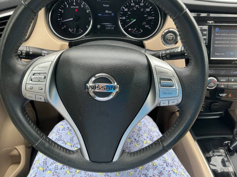 2016 Nissan Rogue SL