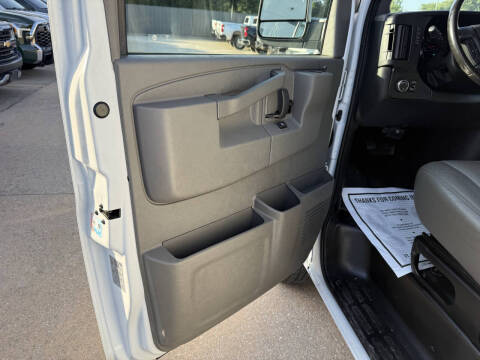 2022 GMC Savana 2500