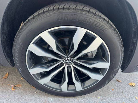 2022 Volkswagen Atlas Cross Sport V6 SEL Premium R-Line 4Motion