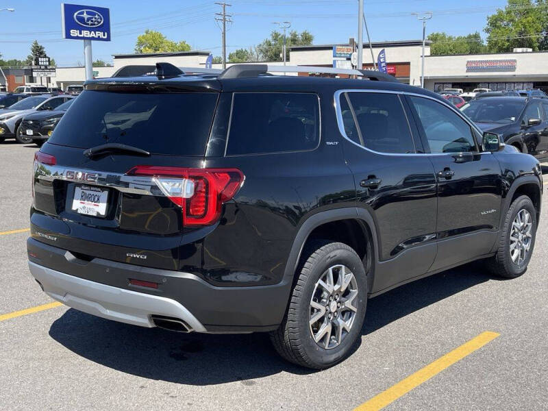 2023 GMC Acadia SLT