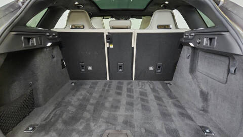 2020 Jaguar F-PACE SVR