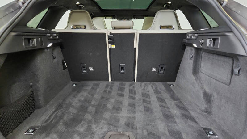 2020 Jaguar F-PACE SVR