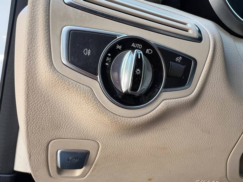 2017 Mercedes-Benz C-Class C 300