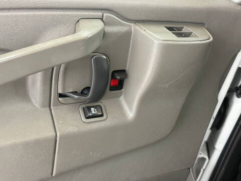 2017 Chevrolet Express 2500