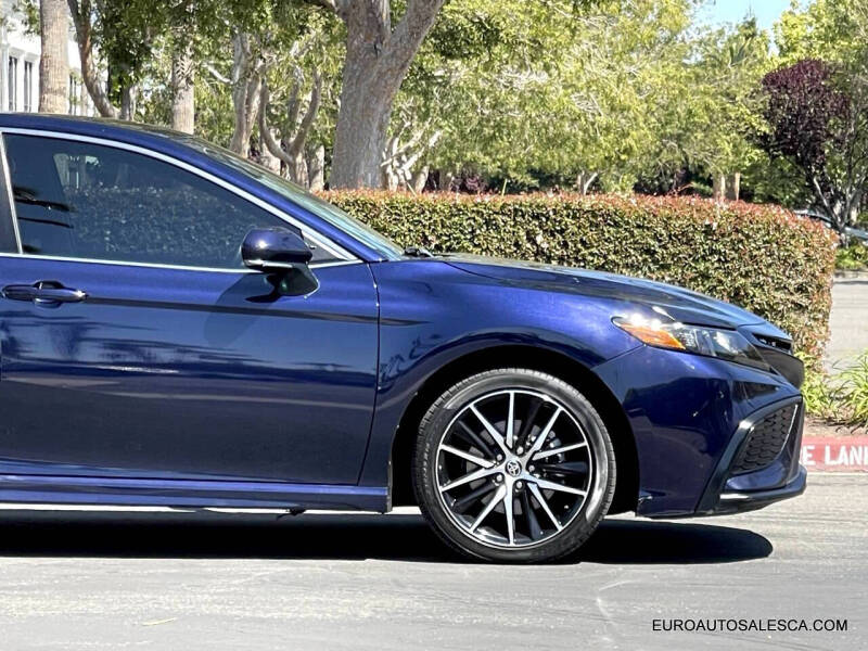 2022 Toyota Camry SE