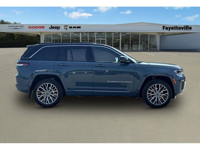 2026 Jeep Grand Cherokee Summit