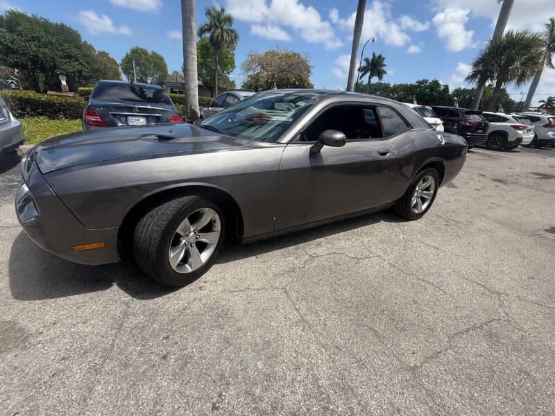 2014 Dodge Challenger SXT