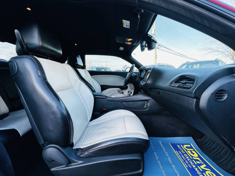 2015 Dodge Challenger R/T Plus