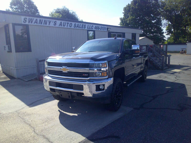 2015 Chevrolet Silverado HD LTZ 4WD Crew Cab Standard Box's photo