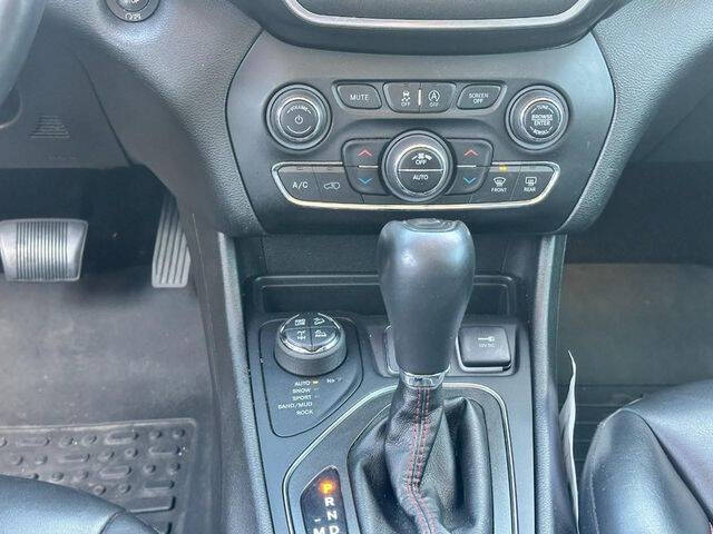 2019 Jeep Cherokee Trailhawk