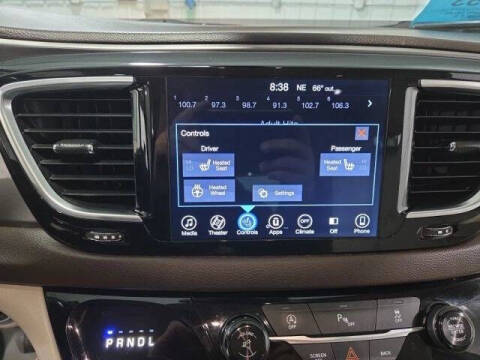 2017 Chrysler Pacifica Touring-L Plus