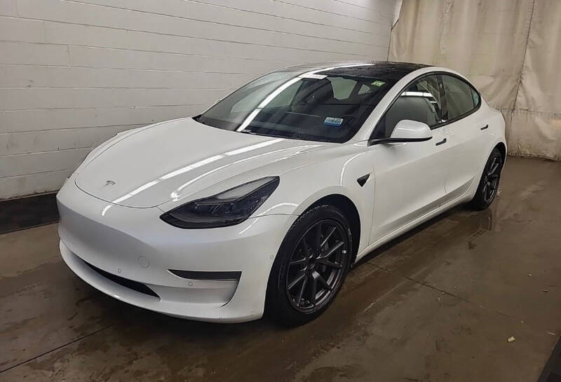2021 Tesla Model 3 Standard Range Plus