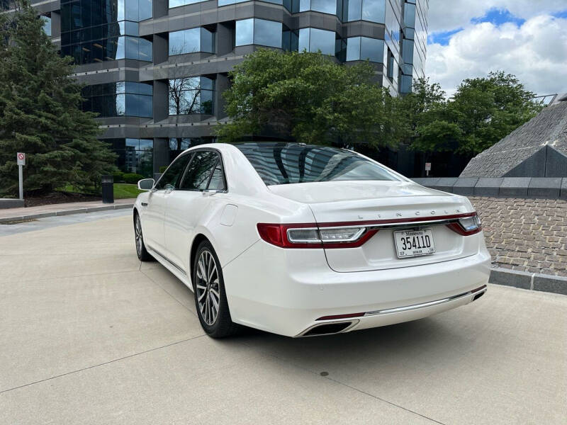 2017 Lincoln Continental Select