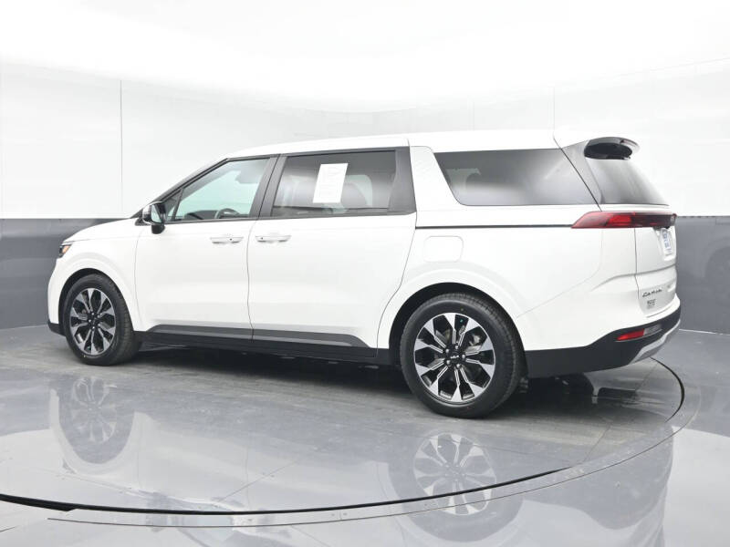 2022 Kia Carnival EX