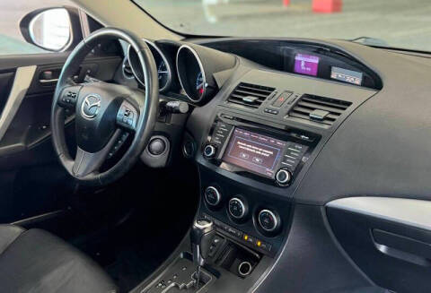 2013 Mazda MAZDA3 i Grand Touring