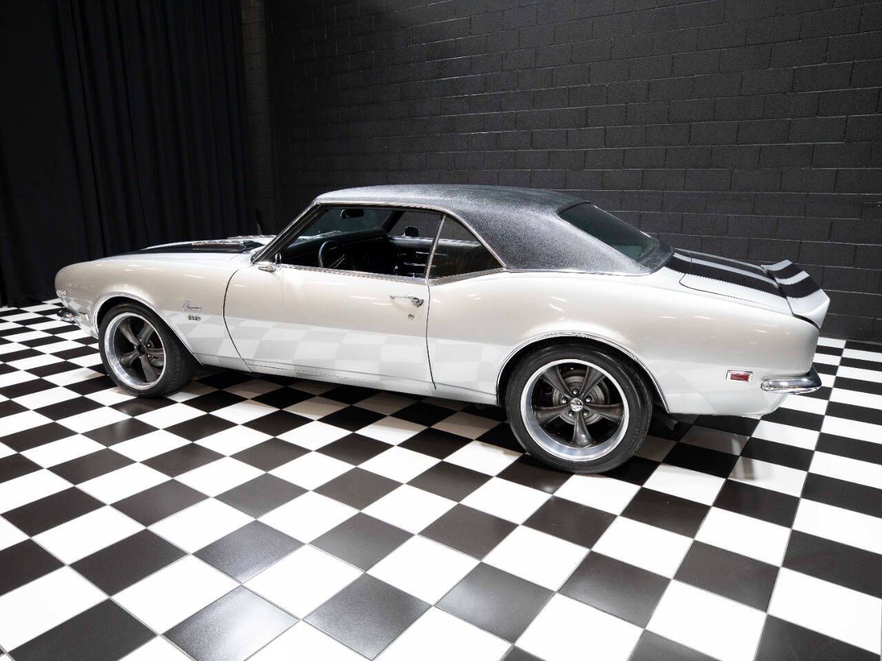 1968 Chevrolet Camaro 25