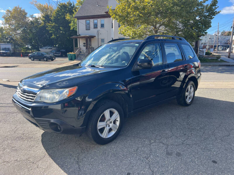 2010 Subaru Forester X photo 2