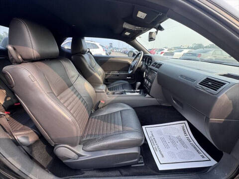 2013 Dodge Challenger SXT