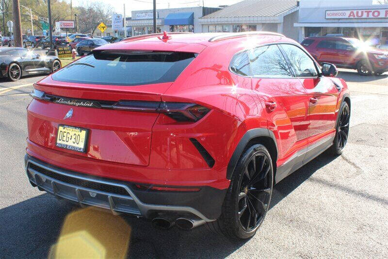 2019 Lamborghini Urus