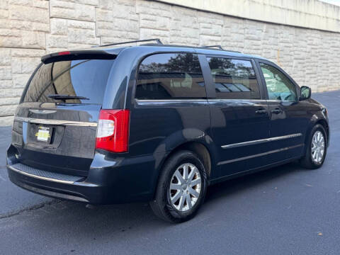 2014 Chrysler Town and Country Touring
