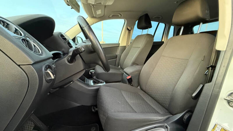 2014 Volkswagen Tiguan S