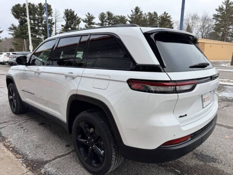 2022 Jeep Grand Cherokee Altitude