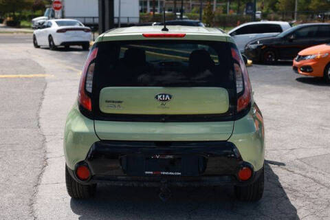 2016 Kia Soul +